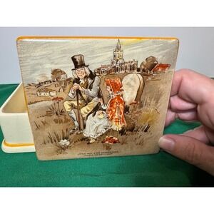 New Hall Hanley Staffordshire England Little Nell & Her Grandfather trinket box